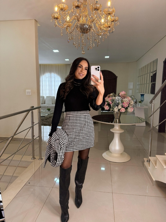 Saia Tweed Branco e Preta