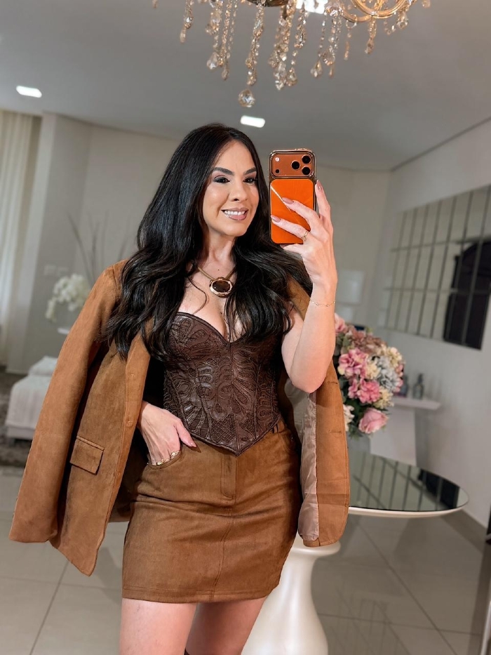 Saia Suede Dayane Caramelo