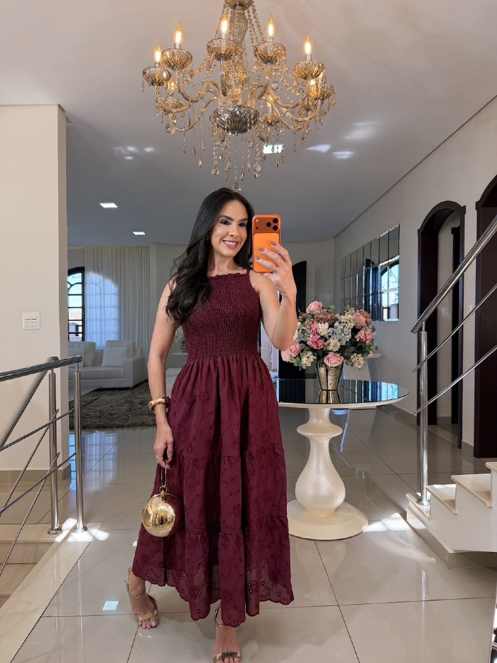 Vestido em Laise Rosália Marsala