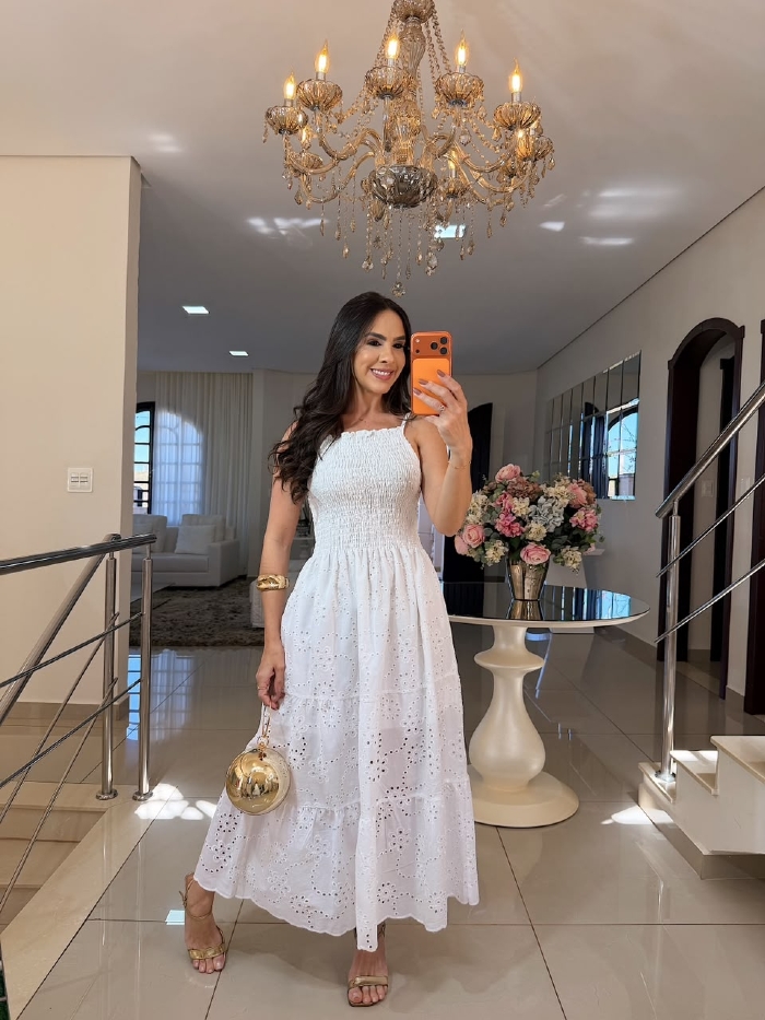 Vestido em Laise Rosália Branco