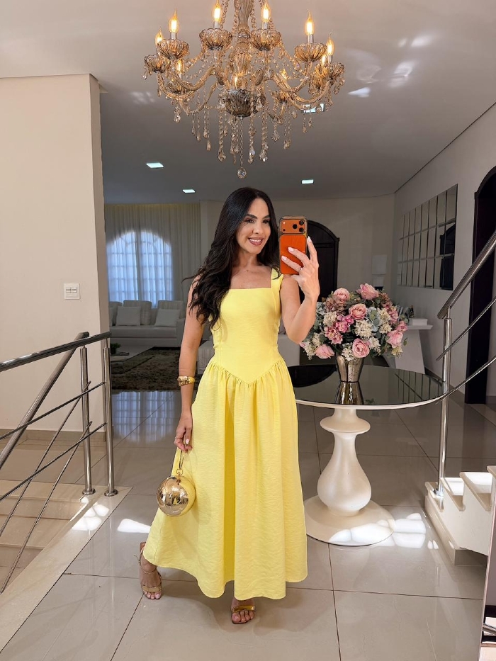 Vestido Silésia Amarelo Manteiga