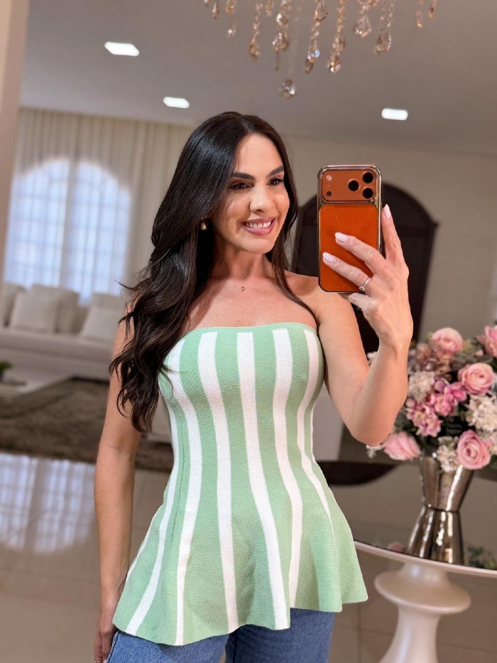 Blusa Tricô Jamile Verde Listrada