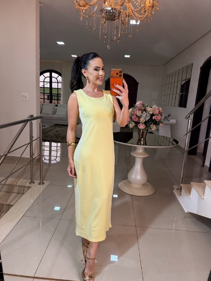 Vestido Moletinho  Luci Amarelo Manteiga